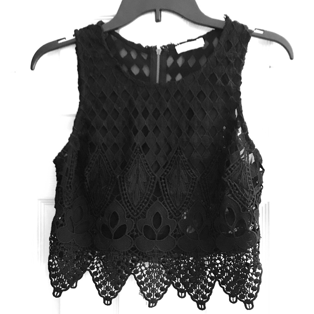 Lush crochet crop top